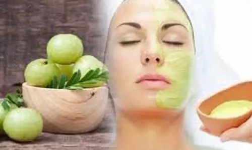 Amla Face Pack : आंवले से पाएं निखरी और चमकदार त्वचा Amla Face Pack : आंवले से पाएं निखरी और चमकदार त्वचा