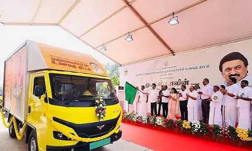 सफाई कर्मचारियों के लिए खाद्य योजना: CM ने किया शुभारंभ सफाई कर्मचारियों के लिए खाद्य योजना: CM ने किया शुभारंभ