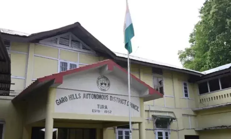 Meghalaya: GHADC ने गारो हिल्स में अवैध बसने वालों और व्यवसायों पर कार्रवाई की