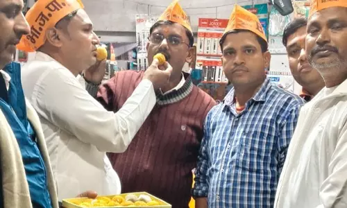 Bareilly Rural: भाजपा कार्यकर्ताओं ने पटाखों से मनाई ऐतिहासिक जीत Bareilly Rural: भाजपा कार्यकर्ताओं ने पटाखों से मनाई ऐतिहासिक जीत
