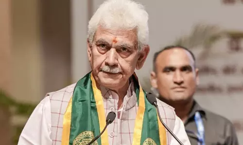 LG Sinha ने नौगाम विस्फोट की जांच के आदेश दिए; सीएम उमर, अन्य ने दुख जताया LG Sinha ने नौगाम विस्फोट की जांच के आदेश दिए; सीएम उमर, अन्य ने दुख जताया