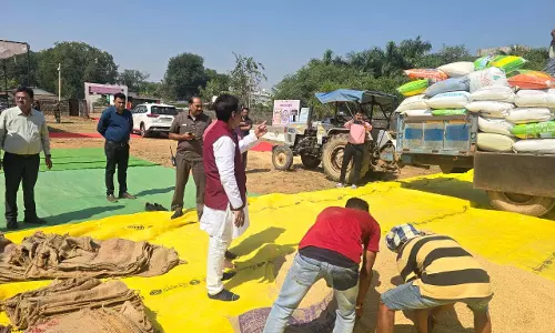 पल्ली केंद्र से धान खरीदी सत्र की शुरुआत, सहकारिता मंत्री केदार कश्यप ने किया निरीक्षण