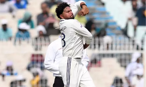 1st Test: रिकेल्टन का विकेट गिरा, SA और भारत में 12 रन का फासला 1st Test: रिकेल्टन का विकेट गिरा, SA और भारत में 12 रन का फासला