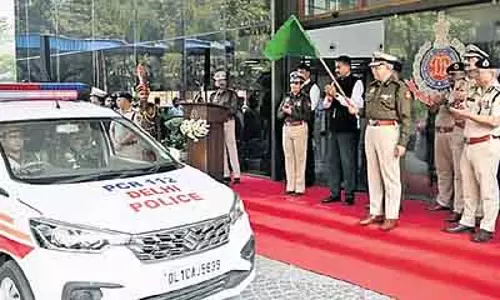 दिल्ली पुलिस ने प्रतिक्रिया समय कम करने के लिए PCR वैन और नवीनीकृत बाइक शामिल कीं दिल्ली पुलिस ने प्रतिक्रिया समय कम करने के लिए PCR वैन और नवीनीकृत बाइक शामिल कीं