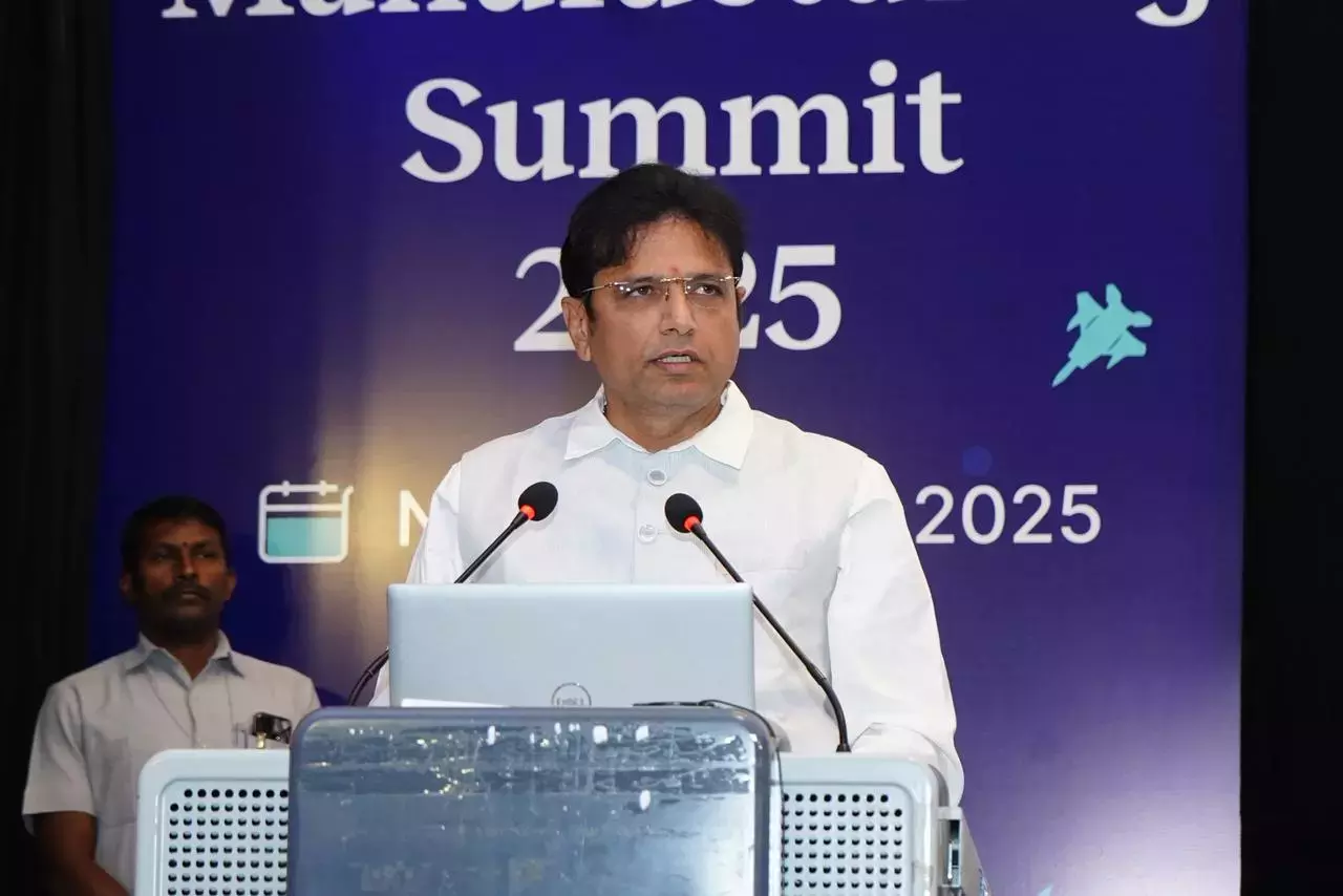 Telangana 2030 तक भारत की एयरो-इंजन राजधानी के रूप में उभरेगा श्रीधर बाबू Telangana 2030 तक भारत की एयरो-इंजन राजधानी के रूप में उभरेगा श्रीधर बाबू