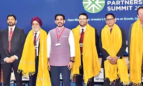 Andhra : राज्य को सेमीकंडक्टर हब बनाने का लक्ष्य Andhra : राज्य को सेमीकंडक्टर हब बनाने का लक्ष्य