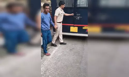 60 लाख के लिए खूनी खेल! हमशक्ल को उतारा मौत के घाट, मिली सजा 60 लाख के लिए खूनी खेल! हमशक्ल को उतारा मौत के घाट, मिली सजा