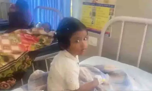 Nalgonda में चिकित्सा लापरवाही के कारण 17 बच्चे बीमार पड़े Nalgonda में चिकित्सा लापरवाही के कारण 17 बच्चे बीमार पड़े