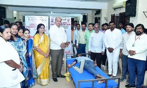 Blood donation camp : 40 छात्रों ने किया रक्तदान Blood donation camp : 40 छात्रों ने किया रक्तदान