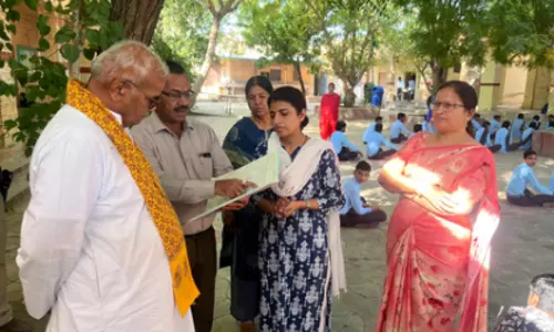 Jodhpur स्कूल दौरे पर मंत्री का गुस्सा, सफाई व्यवस्था पर उठाए सवाल