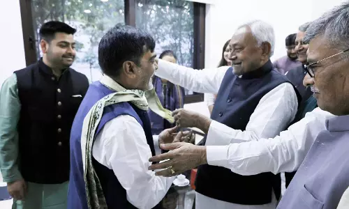 NDA की ऐतिहासिक जीत के बाद प्रमुख नेताओं ने मुख्यमंत्री नीतीश कुमार से की बधाई और शुभकामनाओं की शिष्टाचार भेंट