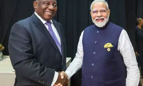 पीएम मोदी और राष्ट्रपति रामफोसा जी-20 समिट में भारत-दक्षिण अफ्रीका साझेदारी को करेंगे मजबूत: राजदूत पीएम मोदी और राष्ट्रपति रामफोसा जी-20 समिट में भारत-दक्षिण अफ्रीका साझेदारी को करेंगे मजबूत: राजदूत