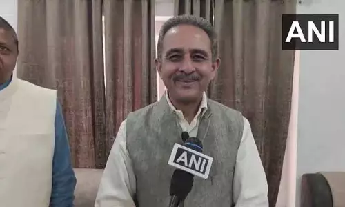 नौगाम थाने में बम विस्फोट, MoS MEA किर्ति वर्धन सिंह ने किया कड़ा रुख नौगाम थाने में बम विस्फोट, MoS MEA किर्ति वर्धन सिंह ने किया कड़ा रुख