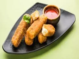 Cheesy Veg Fingers Recipe: मिनटों में बनाएं घर की क्रिस्पी और चीजी वेज फिंगर्स Cheesy Veg Fingers Recipe: मिनटों में बनाएं घर की क्रिस्पी और चीजी वेज फिंगर्स