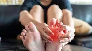 Health: सर्दियों में तेजी से बढ़ रहा है यूरिक एसिड, अपनाएं ये 5 घरेलू उपाय Health: सर्दियों में तेजी से बढ़ रहा है यूरिक एसिड, अपनाएं ये 5 घरेलू उपाय