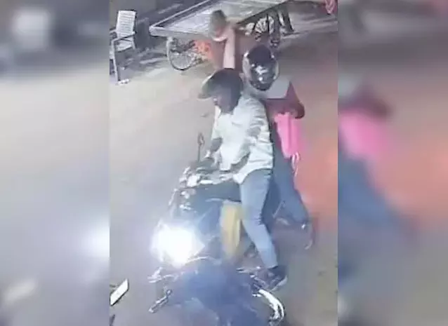 ऑनलाइन गेम की लत, छात्रों ने चुना गलत रास्ता, यूं पकड़े गए ऑनलाइन गेम की लत, छात्रों ने चुना गलत रास्ता, यूं पकड़े गए