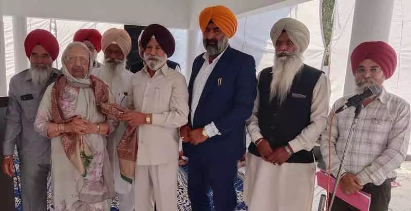 Amritsar जत्थेदार सोहन सिंह जलालुस्मान को याद किया गया Amritsar जत्थेदार सोहन सिंह जलालुस्मान को याद किया गया