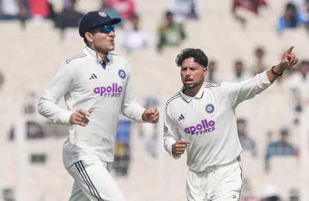 भारत बनाम साउथ अफ्रीका: रिटायर्ड हर्ट होकर वापस लौटे कप्तान शुभमन गिल भारत बनाम साउथ अफ्रीका: रिटायर्ड हर्ट होकर वापस लौटे कप्तान शुभमन गिल