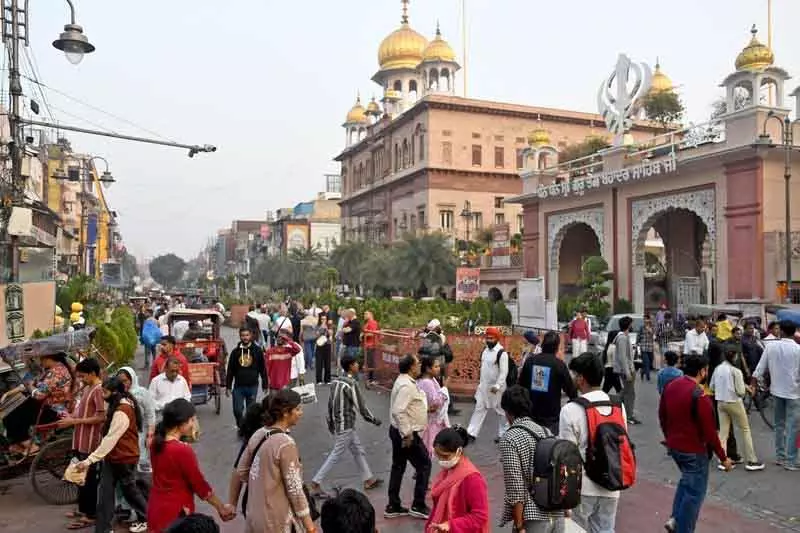 पीक सीजन Delhi के चांदनी चौक में व्यापार प्रभावित पीक सीजन Delhi के चांदनी चौक में व्यापार प्रभावित