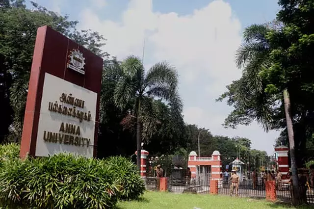 अन्ना विश्वविद्यालय अनियमितताएं: 17 लोगों के खिलाफ मामला दर्ज अन्ना विश्वविद्यालय अनियमितताएं: 17 लोगों के खिलाफ मामला दर्ज