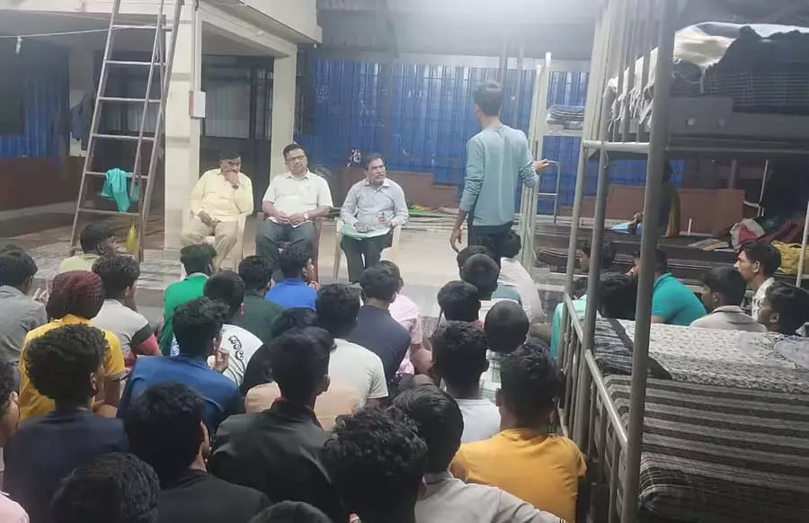Sirsi : किराए के छात्रावासों की कमी से छात्र संकट में Sirsi : किराए के छात्रावासों की कमी से छात्र संकट में