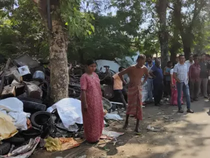 बंगाल में अवैध रूप से रह रहा बांग्लादेशी नागरिक गिरफ्तार बंगाल में अवैध रूप से रह रहा बांग्लादेशी नागरिक गिरफ्तार