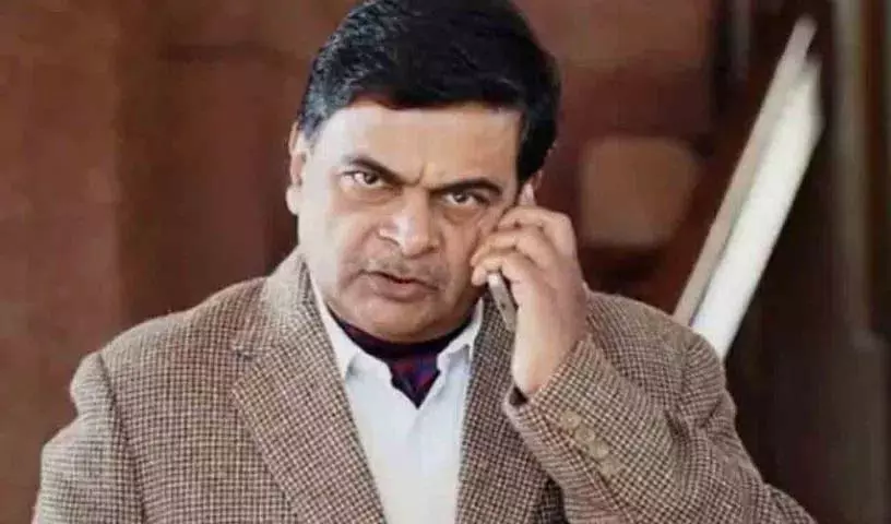 BJP ने बिहार में बागी गतिविधियों के चलते पूर्व मंत्री आरके सिंह और दो अन्य को निलंबित किया BJP ने बिहार में बागी गतिविधियों के चलते पूर्व मंत्री आरके सिंह और दो अन्य को निलंबित किया