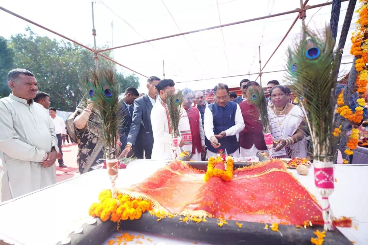 छत्तीसगढ़ शासन जनजातीय समुदाय के समग्र विकास के लिए संकल्पित : CM विष्णुदेव साय छत्तीसगढ़ शासन जनजातीय समुदाय के समग्र विकास के लिए संकल्पित : CM विष्णुदेव साय