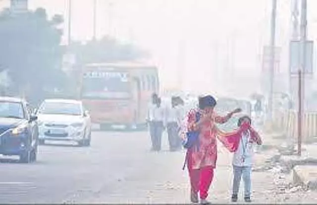 Tamil Nadu : अगले 2 दिनों तक बहुत भारी बारिश की संभावना Tamil Nadu : अगले 2 दिनों तक बहुत भारी बारिश की संभावना