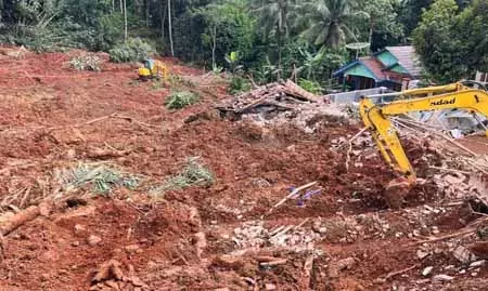 मध्य जावा में भूस्खलन से तबाही: 11 की मौत मध्य जावा में भूस्खलन से तबाही: 11 की मौत