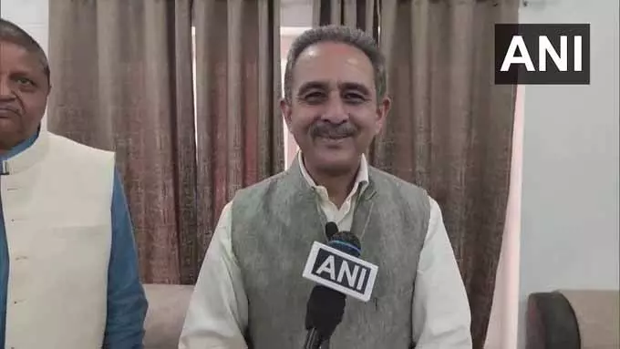 नौगाम थाने में बम विस्फोट, MoS MEA किर्ति वर्धन सिंह ने किया कड़ा रुख नौगाम थाने में बम विस्फोट, MoS MEA किर्ति वर्धन सिंह ने किया कड़ा रुख