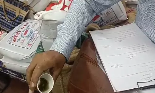 Indore: खाद्य विभाग की छापेमारी से मचा हड़कंप