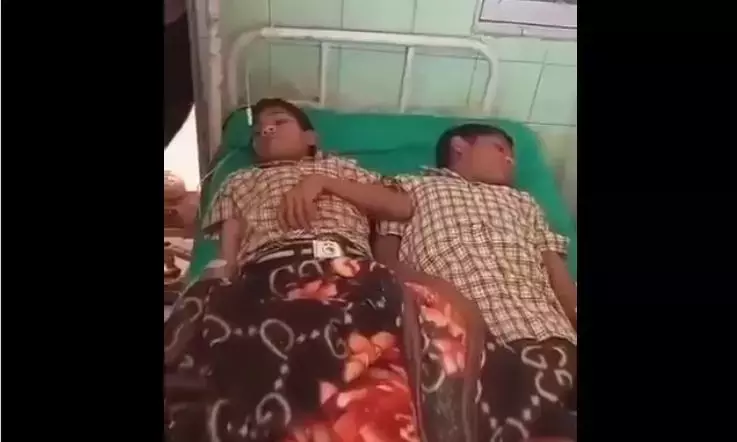 ASR जिले में भोजन के बाद 29 आदिवासी कल्याण स्कूल के छात्र बीमार पड़े