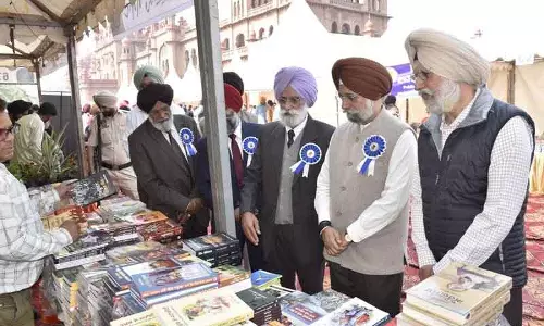 Amritsar ऐतिहासिक खालसा कॉलेज में 10वां साहित्य महोत्सव शुरू