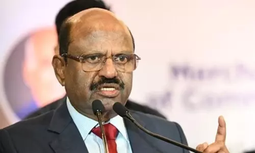 पश्चिम बंगाल: कल्याण बनर्जी के आरोपों पर राज्यपाल का जवाब, आरोपों को बताया बेहद गैर-जिम्मेदाराना पश्चिम बंगाल: कल्याण बनर्जी के आरोपों पर राज्यपाल का जवाब, आरोपों को बताया बेहद गैर-जिम्मेदाराना