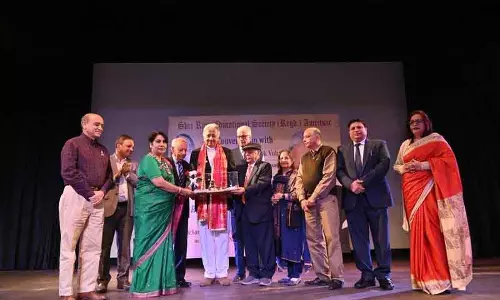 Amritsar श्री राम आश्रम स्कूल ने प्रेरणादायक व्याख्यान के साथ मनाई रजत जयंती