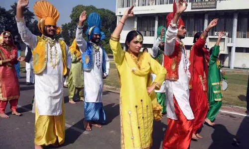 Ludhiana पीएयू युवा उत्सव में पंजाबी संस्कृति की जीवंत झलक