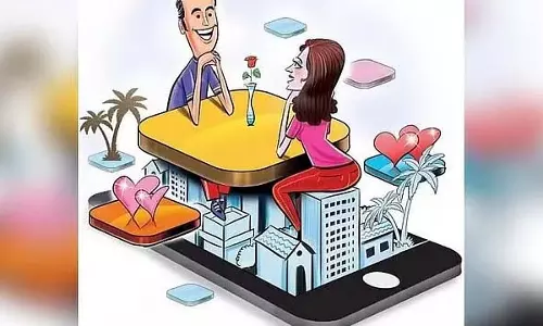 Karnataka: युवक को लॉज में ले जाकर 7 लाख के सोने के आभूषण लूटने के आरोप में युवती गिरफ्तार Karnataka: युवक को लॉज में ले जाकर 7 लाख के सोने के आभूषण लूटने के आरोप में युवती गिरफ्तार