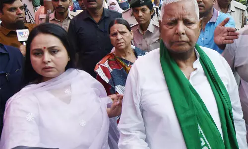 रोहिणी आचार्य का आरोप— परिवार ने किया अपमान, दुर्व्यवहार और धमकी; सोशल मीडिया पोस्ट से मचा हलचल