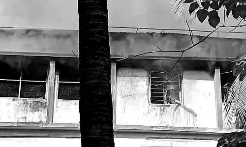 Maligaon डाकघर की इमारत में आग लगने से दंपत्ति की मौत