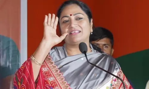 मुख्यमंत्री Rekha Gupta ने मीडिया की भूमिका की सराहना की मुख्यमंत्री Rekha Gupta ने मीडिया की भूमिका की सराहना की