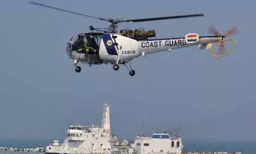 कोलकाता: भारतीय तटरक्षक बल ने 29 मछुआरों समेत बांग्लादेशी ट्रॉलर पकड़ा