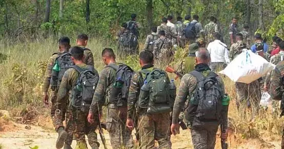 सुकमा में 3 नक्सली ढेर, मुठभेड़ जारी सुकमा में 3 नक्सली ढेर, मुठभेड़ जारी