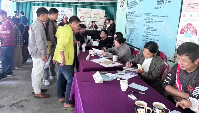 Sikkim : प्रशासन द्वार पर कार्यक्रम ही ग्याथांग जीपीयू तक पहुंचा Sikkim : प्रशासन द्वार पर कार्यक्रम ही ग्याथांग जीपीयू तक पहुंचा