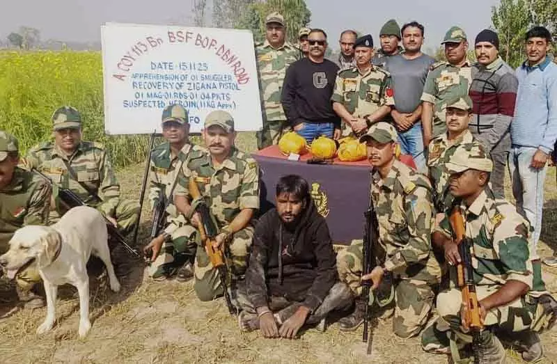 Amritsar 11 किलो हेरोइन के साथ तस्कर गिरफ्तार Amritsar 11 किलो हेरोइन के साथ तस्कर गिरफ्तार