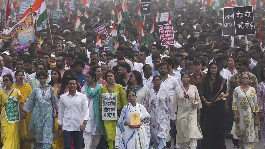 CEO ने जिला अधिकारियों को इसी महीने SIR फॉर्म संग्रह पूरा करने का निर्देश दिया CEO ने जिला अधिकारियों को इसी महीने SIR फॉर्म संग्रह पूरा करने का निर्देश दिया