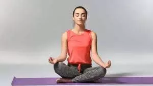 Yoga:रोजाना सुबह करें ये 5 आसान योगासन, रहेंगे हेल्दी और फिट Yoga:रोजाना सुबह करें ये 5 आसान योगासन, रहेंगे हेल्दी और फिट