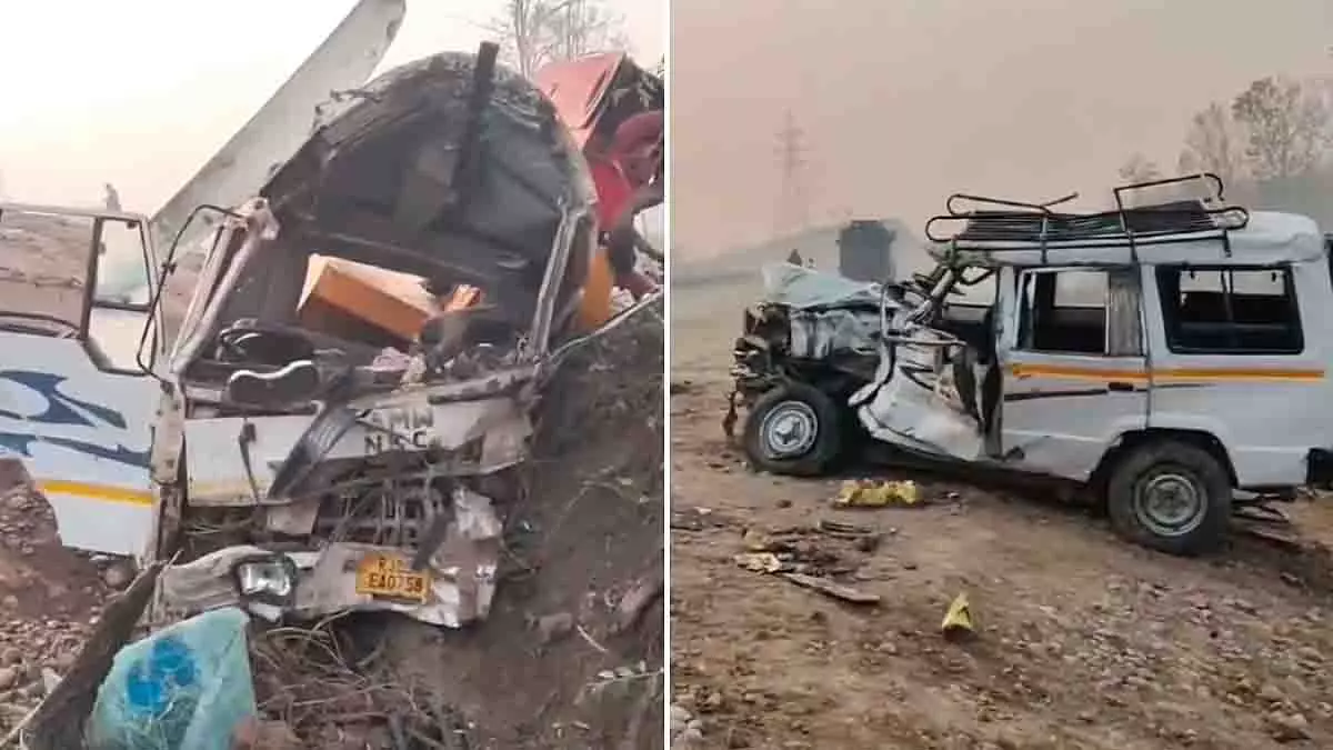 J&K: बडगाम में डंपर से टकराई कार, चार लोगों की मौत, कई घायल J&K: बडगाम में डंपर से टकराई कार, चार लोगों की मौत, कई घायल