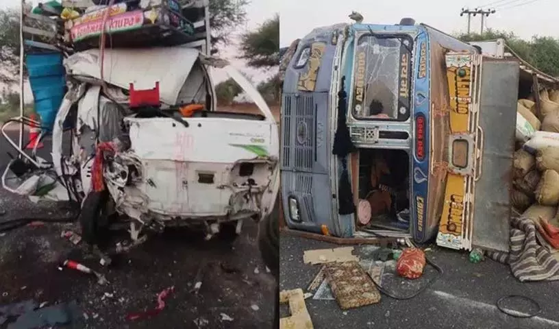 Highway पर अफरा-तफरी, ट्रक-टेम्पो की टक्कर में छह तीर्थयात्रियों की दर्दनाक मौत, 14 घायल Highway पर अफरा-तफरी, ट्रक-टेम्पो की टक्कर में छह तीर्थयात्रियों की दर्दनाक मौत, 14 घायल