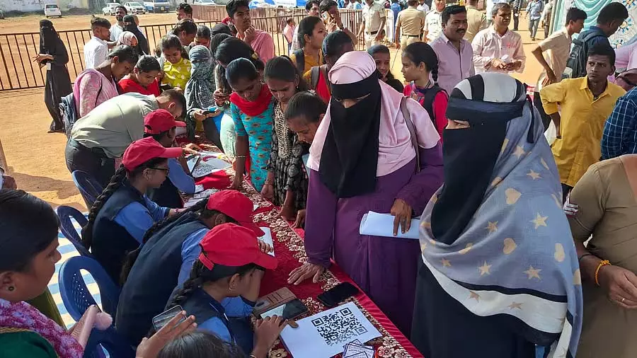 Haveri : एक मेला जिसने रोजगार के सपने को पंख दिए Haveri : एक मेला जिसने रोजगार के सपने को पंख दिए